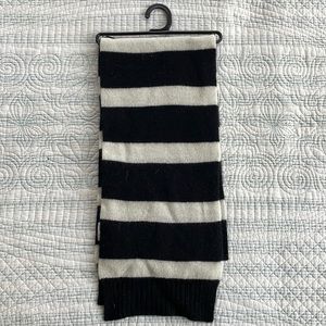 Uniqlo Cashmere Scarf